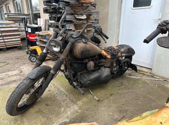 Harley Dyna Brandschaden