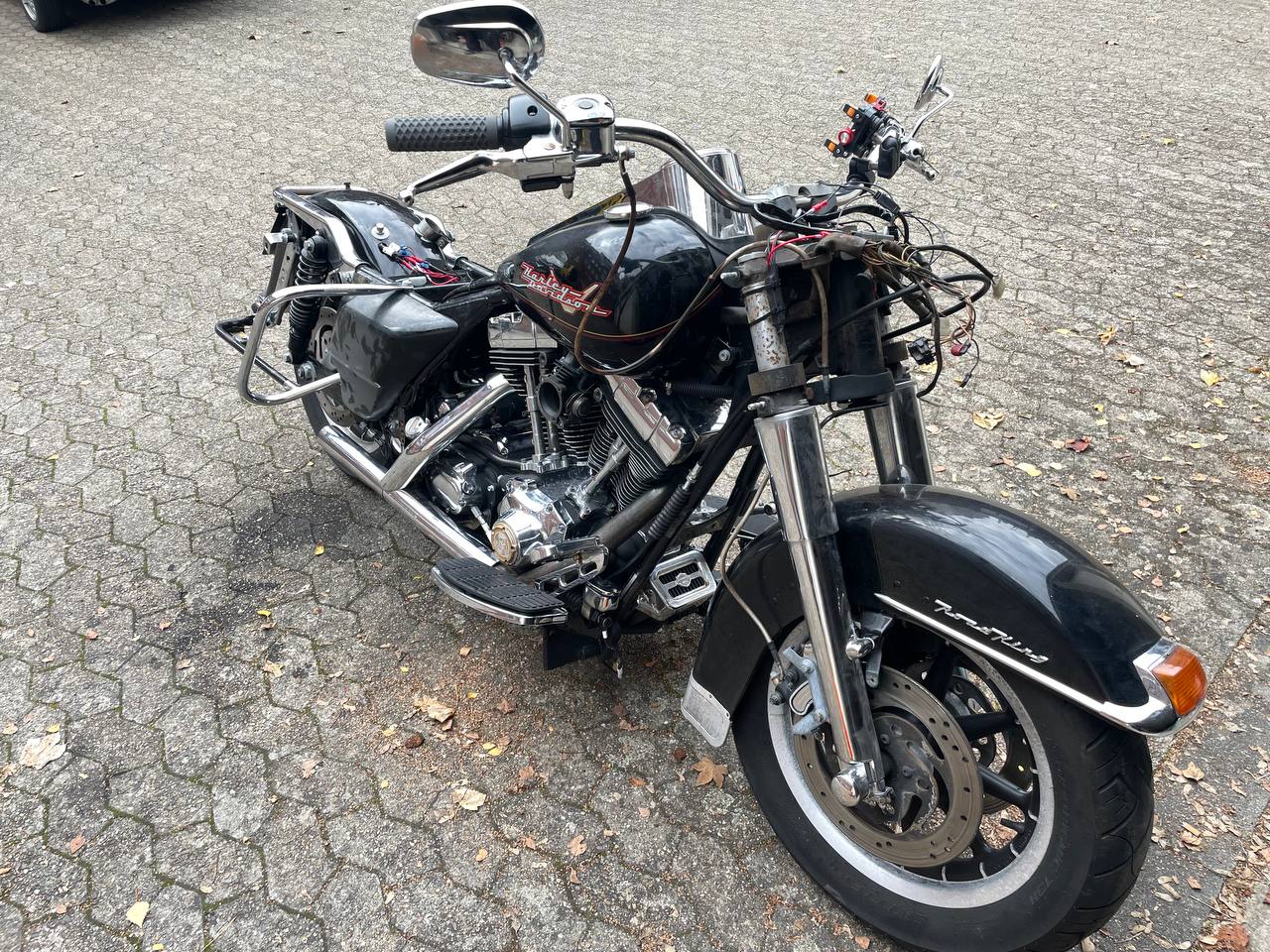 Harley Road King Details